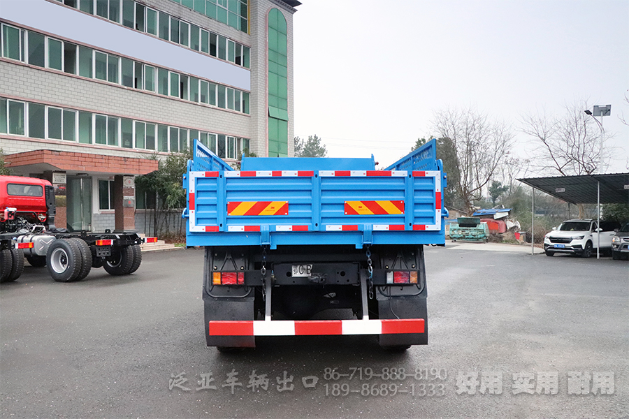 东风六驱自卸车,东风自卸车,东风eq2100,东风245,东风6X6卡车,风六驱卡车,东风六驱运兵车,东风六驱越野车,东风越野专用车,东风6驱